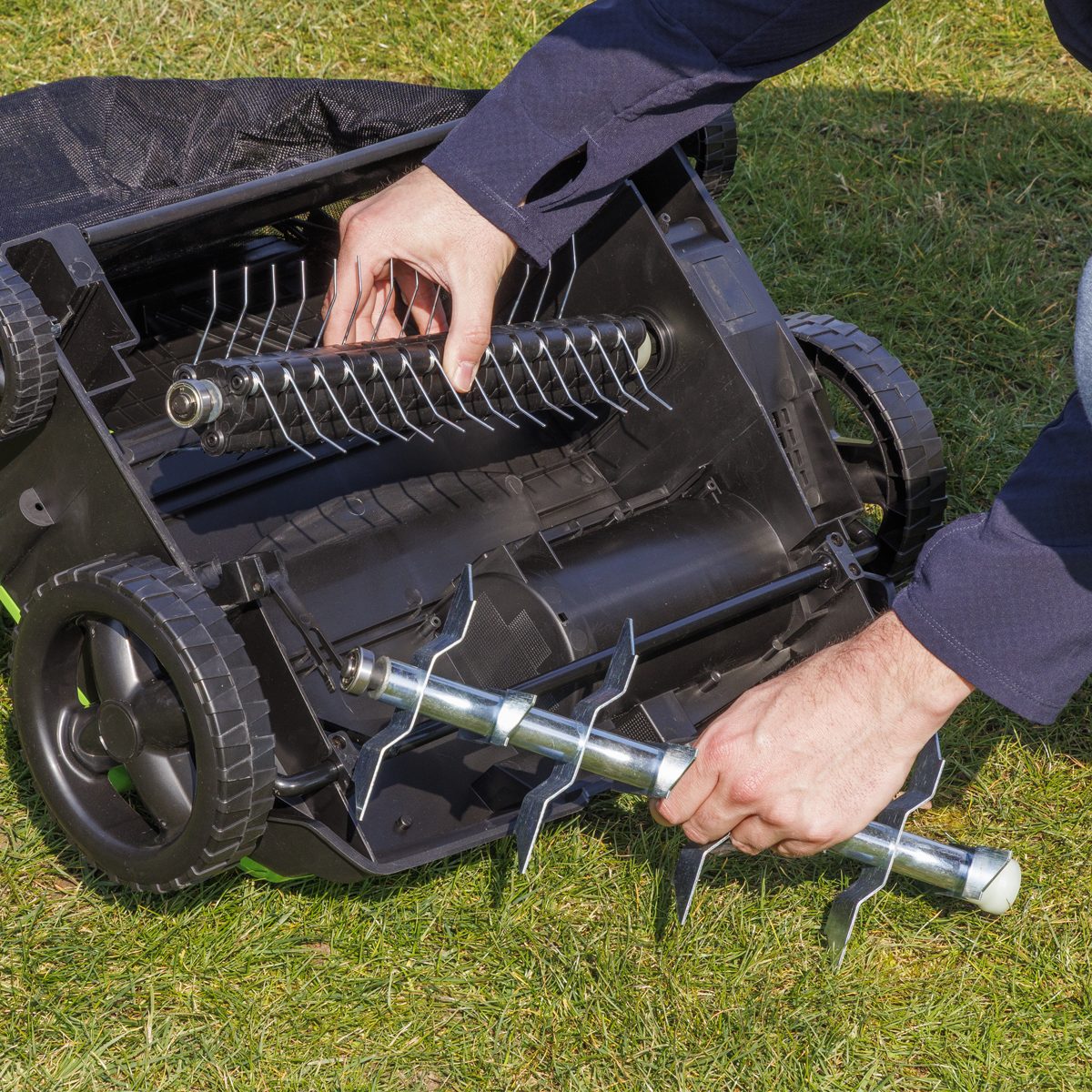 Scarifier Hand Rake Dellonda DG216 Electric Scarifier & Rake 1500W – Triace