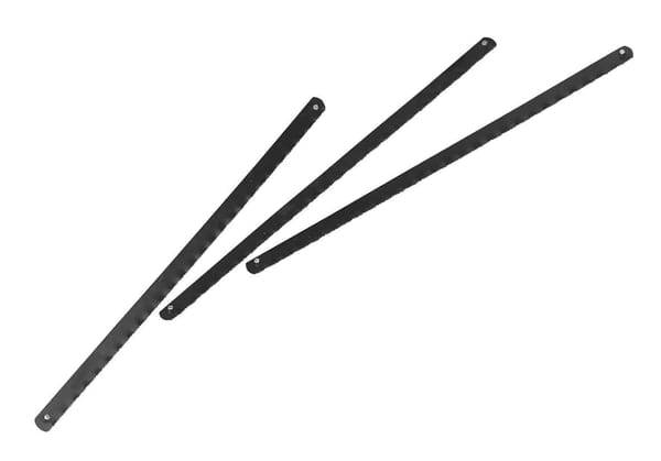 Pack of 10 junior hacksaw blades for cutting metal and plastic