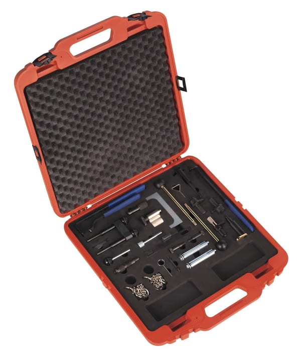 Diesel/Petrol Engine Timing Tool Master Kit for VAG - Belt/Chain Drive in a protective case.