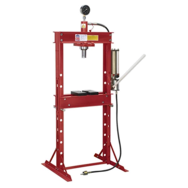 20-tonne floor-type air/hydraulic press for garage and workshop use.