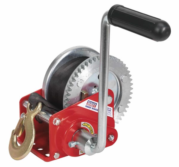 Geared hand winch with brake and webbing, 540kg capacity for lifting and towing