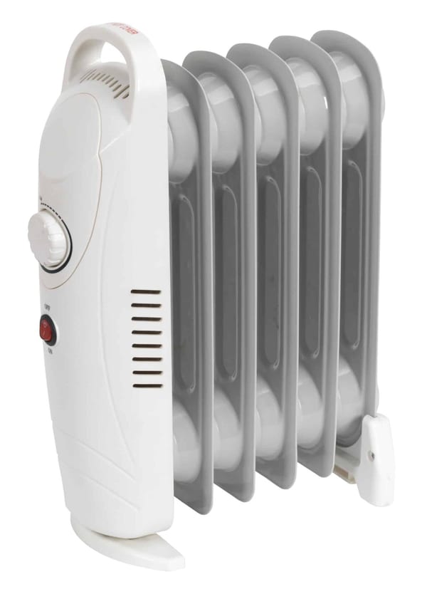 800W Oil-Filled Radiator Mini Heater with 6 elements, compact and energy-efficient.