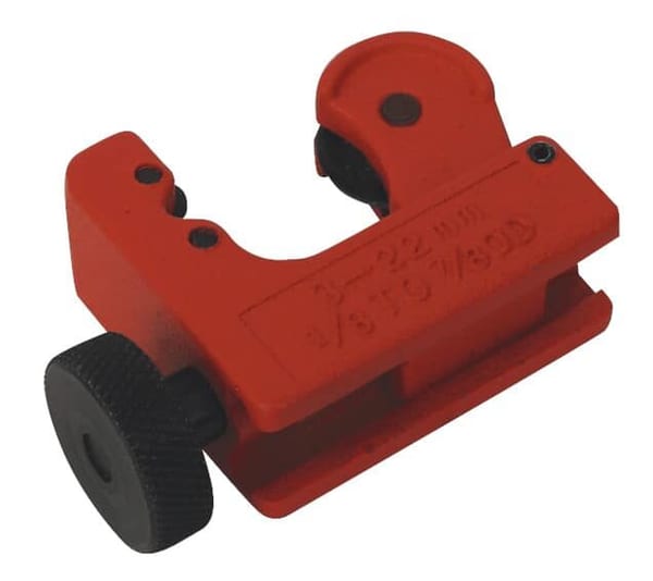 Mini Pipe Cutter for pipes Ø3-22mm, ideal for precise cutting in construction.