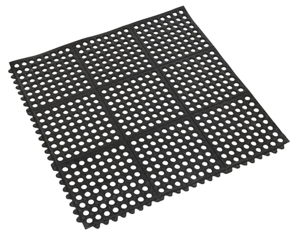 Interlocking anti-fatigue matting, 920x920mm, perfect for workshops and garages.