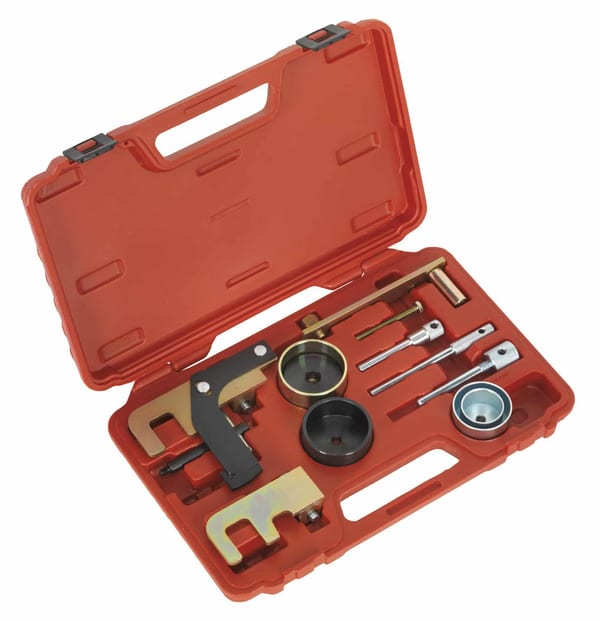 Diesel Engine Timing Tool Kit for Dacia, Mitsubishi, Nissan, and more in a durable case.
