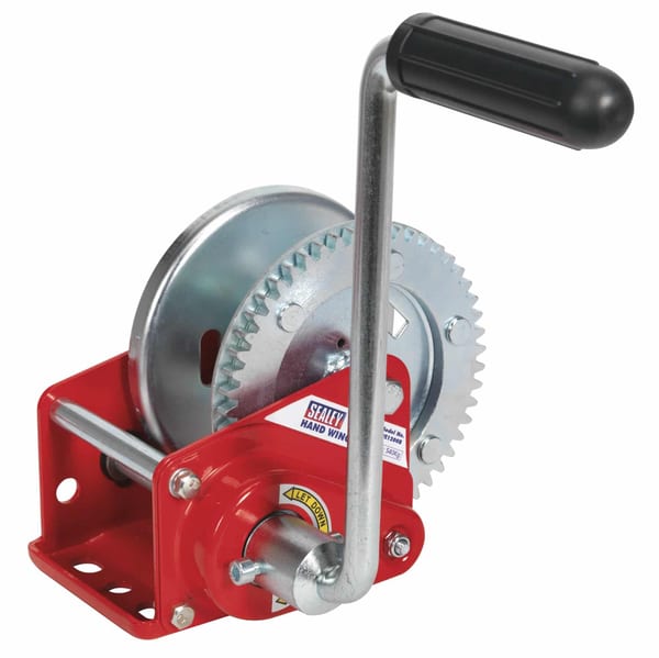 Geared hand winch with brake, 540kg capacity for lifting and towing