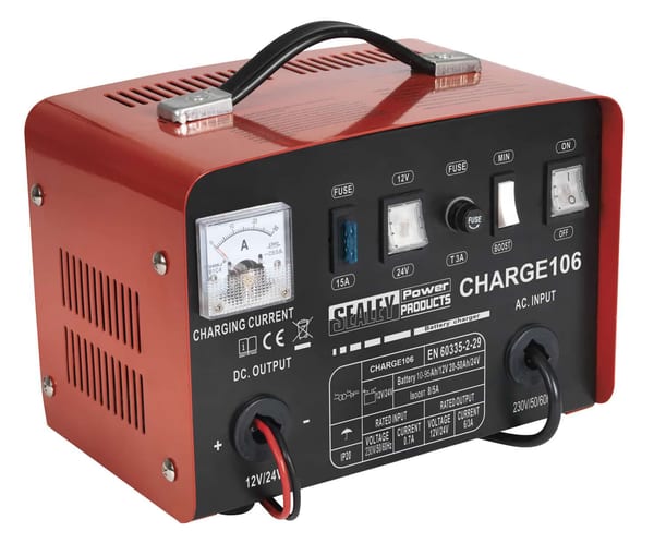 8Amp battery charger for 12V/24V batteries with digital display for garage and workshop use.