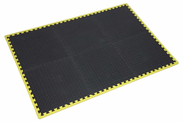 Interlocking comfort workshop mat set with hi-vis edges, 1240 x 1825mm for garage use.